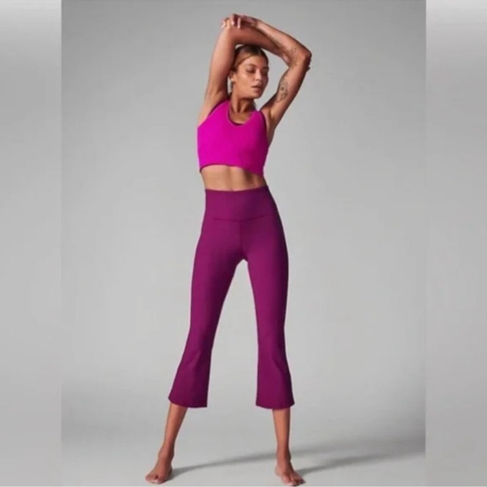 ATHLETA - CONSCIOUS CROP BRA A-C in Magenta EUC